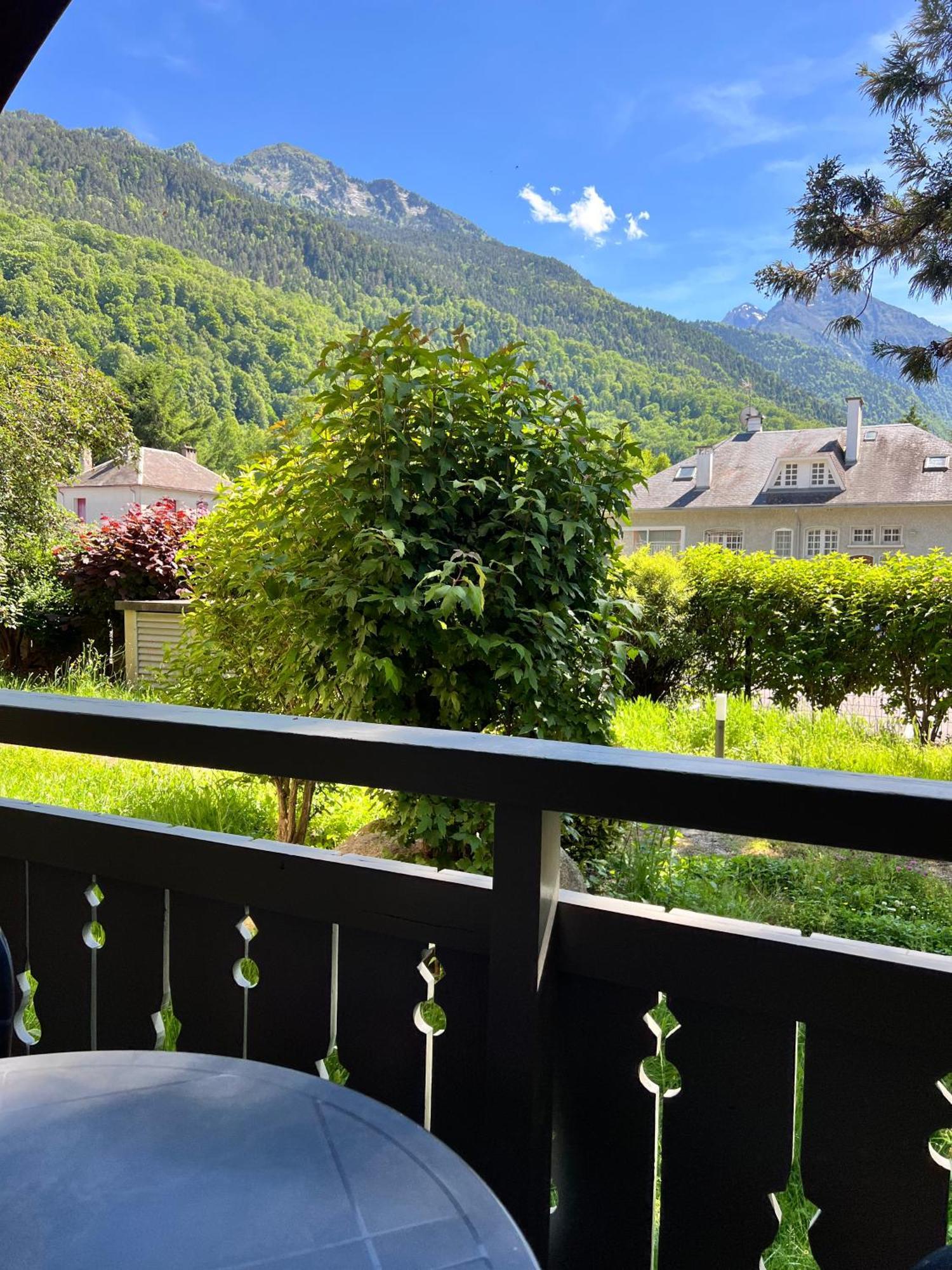 Sejour Spa Inclus Au Centre De St Lary 생라리술랑 외부 사진